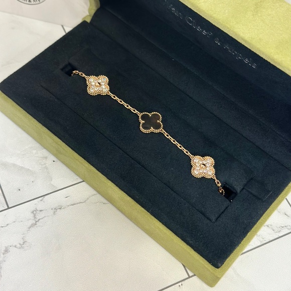 VAN CLEEF Vintage Alhambra bracelet, 5 motifs - Picture 1 of 2
